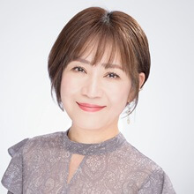 50代女性 悩み 迷い 不安 占い 大阪 占い&スピリチュアルヒーリングサロン Soracle(ソラクル)大阪梅田本店 Hitomi/一美(ひとみ)先生